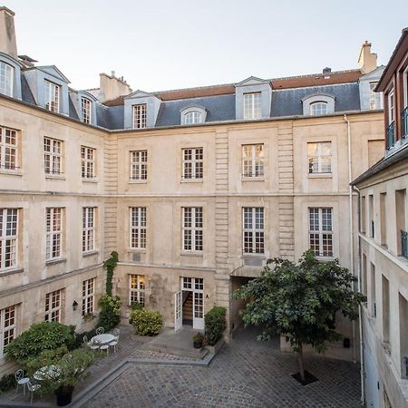 Mije Marais Hostel Paris Exteriör bild Hôtel de Matignon, Paris